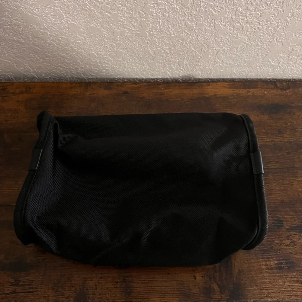 TUMI Mens Toiletry Bag